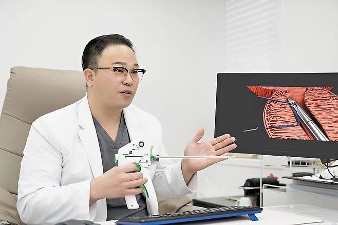 박수환 대표원장은 "프로게이터는 시술 시간이 마취 포함 30분으로 짧고 배뇨장애 개선 효과도 즉시 나타나기 때문에 환자들 사이에서 만족감이 높다"고 말했다. /김지아 헬스조선 객원기자