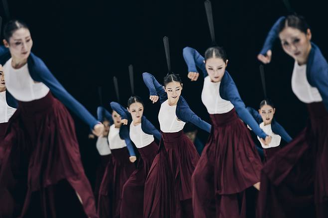 A 2023 performance of ″One Dance″ by the Seoul Metropolitan Dance Theatre in New York [HWANG PIL-JOO]