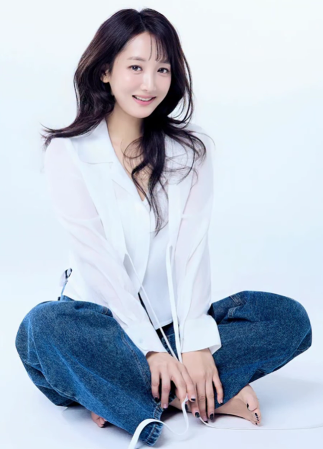 “남편 사별 후 장기 파열까지…” 배우 사강, 48세에 다시 웃은 이유