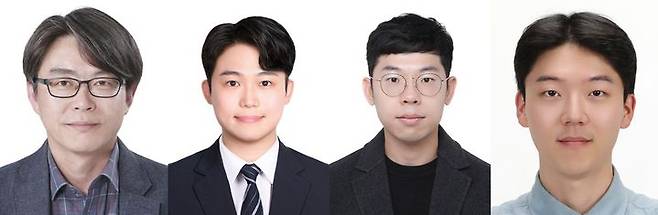 [울산=뉴시스] 구미현 기자 = UNIST 연구진. 사진 좌측부터 고현협 교수, 이승재 연구원, 이영오 박사, 박철홍 연구원 (사진=UNIST 제공) 2026.01.21. photo@newsis.com *재판매 및 DB 금지