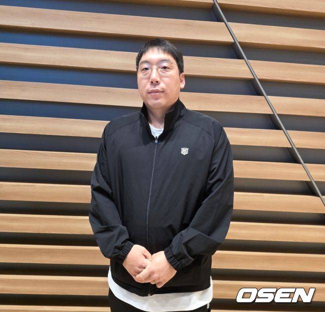 [OSEN=인천공항, 이후광 기자] KT 김현수 / backlight@osen.co.kr