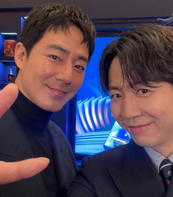 '느좋'들의 만남..손종원, 조인성 옆 수줍 미소 부끄럽게 셀카 요청