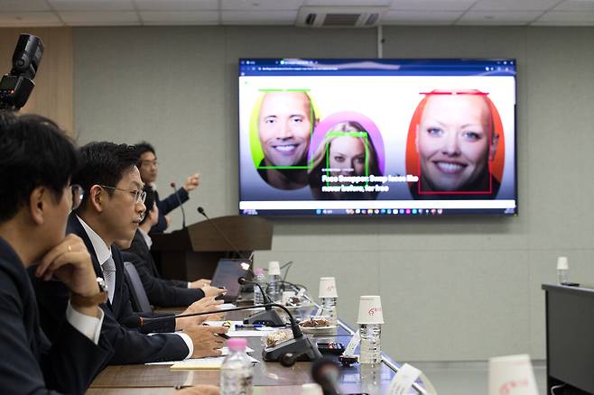 인공지능안전연구소 방문한 배경훈 부총리. 연합뉴스