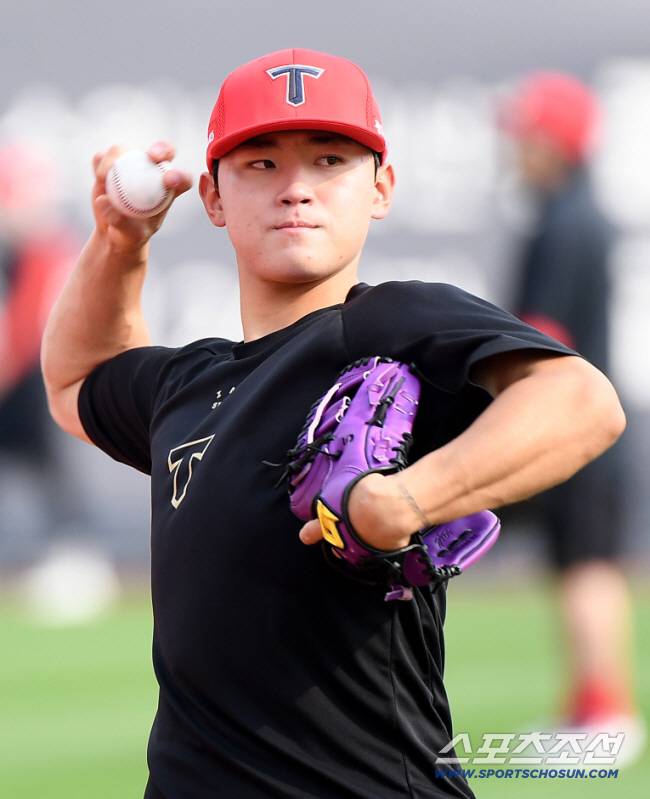 21일 수원 KT위즈파크에서 열린 KIA-KT전. KIA 김도영이 경기 전 훈련하고 있다. 수원=정재근 기자 cjg@sportschosun.com/2025.5.21/