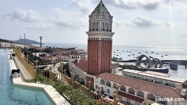 베트남 푸꾸옥은 이탈리아 아말피 해안의 대안으로 꼽힌다. 한국에서 약 5시간 30분 떨어진 곳에서 아말피 해안, 포지타노 마을의 정취를 느낄 수 있다.  윤우열 기자 cloudancer@donga.com