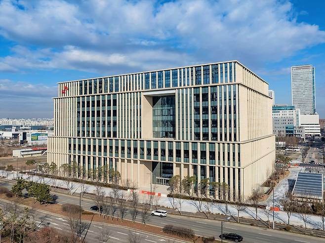 SK Bioscience's global research and process development center in Songdo, Incheon. (SK Bioscience)