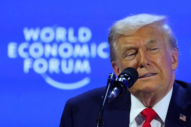 U.S. President Donald Trump attends the 56th annual World Economic Forum meeting in Davos, Switzerland, on Jan. 21. [REUTERS/YONHAP]