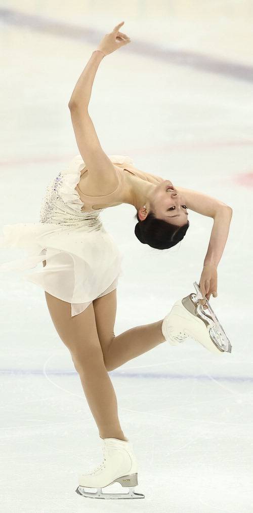 지난 4일 밀라노·코르티나담페초 동계올림픽 피겨 국가대표 선발전에서 연기를 펼치고 있는 신지아.  연합뉴스