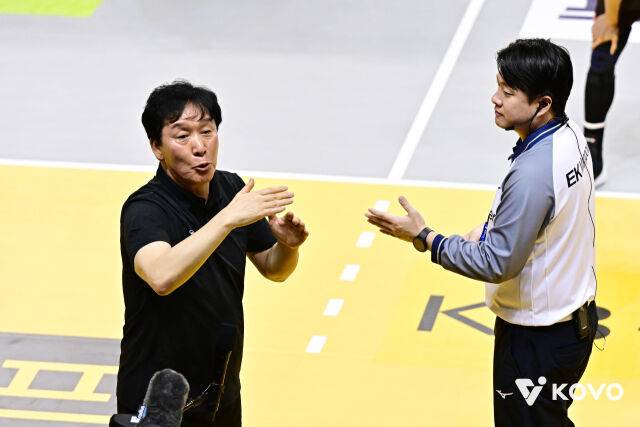 OK저축은행 신영철 감독./KOVO