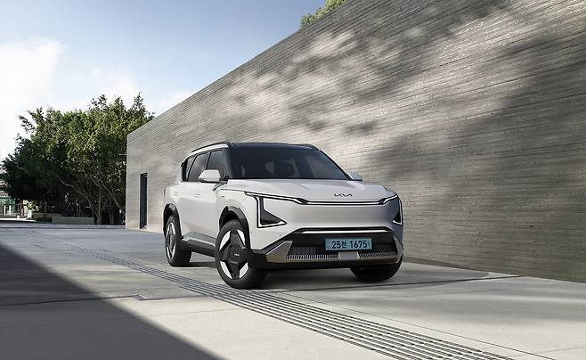 기아 순수 전기 중형 SUV EV5 외관 [기아 제공]
