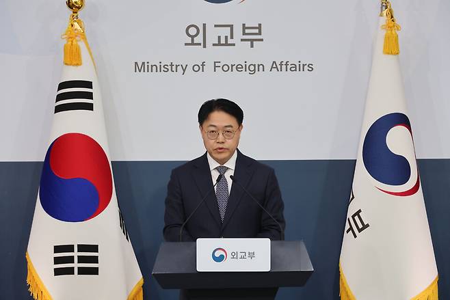 이문배 외교부 부대변인이 22일 서울 종로구 정부서울청사 별관에서 정례브리핑을 하고 있다. ⓒ연합뉴스