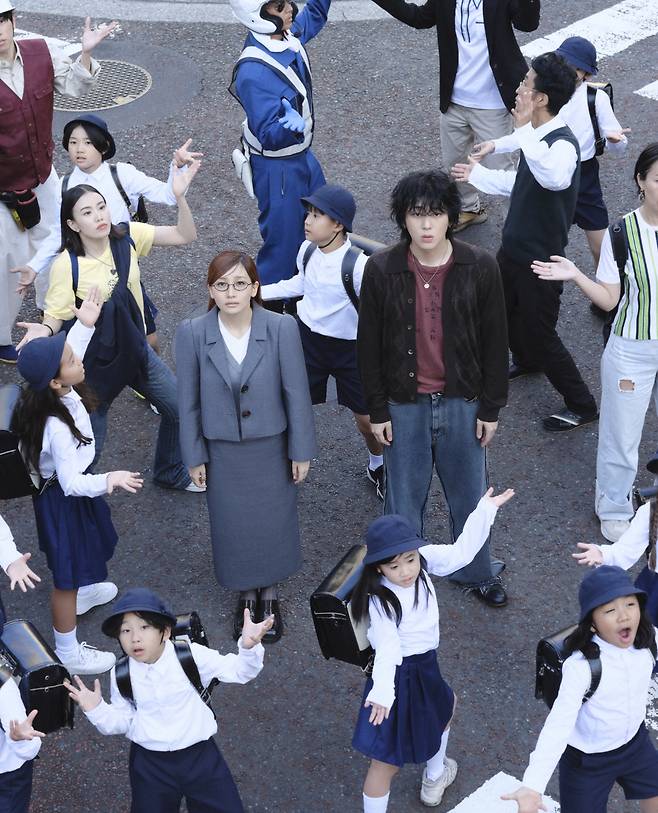 지코, 日 단독 콘서트서 이쿠라와 재회! 특별 게스트로 풍성한 무대 예고!