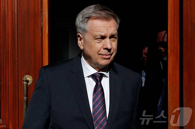 이고르 코스튜코프 러시아군 정보총국(GRU) 국장이 지난해 5월 15일 튀르키예 이스탄불 주재 러시아 영사관에서 나오고 있다. 2025.5.15 ⓒ 로이터=뉴스1 ⓒ News1 강민경 기자