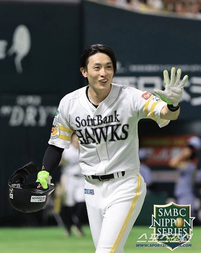 소프트뱅크 외야수 슈토가 5년-20억엔에 계약했다. 육성 선수로 입단해 9년 만에 대박을 터트렸다. 사진캡처=소프트뱅크 호크스 SNS