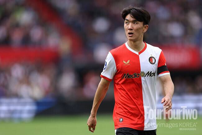 [uel.review] ‘황인범 79분’ 페예노르트, 그라츠에 3-0 완승...3연패 뒤 승리 ‘PO 희망’