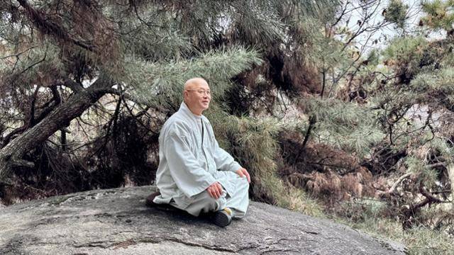 조계종 선명상위원장을 맡아 선명상 대중화에 앞장서고 있는 금강 스님은 "명상을 통해 더 많은 국민들이 행복해지고 남을 돕는 길에 동참했으면 한다"고 말했다. 금강 스님 제공