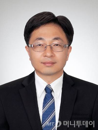 임진 한국금융연구원 선임연구위원·전 대한상공회의소 SGI 연구원장