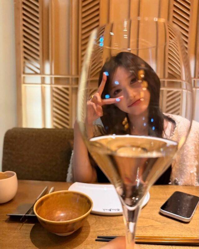 아이브 이서가 성인이 된 근황을 전했다. / 이서 SNS