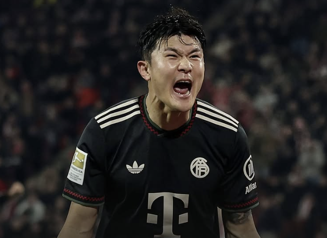 바이에른 뮌헨의 김민재가 15일 쾰른과 2025~2026시즌 분데스리가 17라운드 원정 경기에서 역전 골을 터뜨린 뒤 포효하고 있다. 바이에른 뮌헨 SNS 캡처