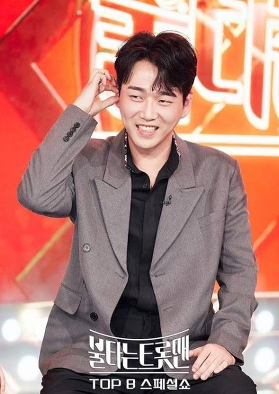 축제에 학폭 가해자 출연?..황영웅 복귀 무대에 '항의 폭주'[스타이슈]