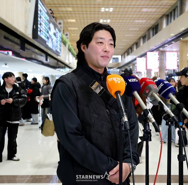 [한번에쓱]'FA미아? 그런 걱정은 안했어요!' 기아 합류한 김범수