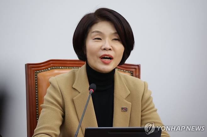 정책조정회의에서 발언하는 한정애 정책위의장 (서울=연합뉴스) 황광모 기자 = 더불어민주당 한정애 정책위의장이 22일 서울 여의도 국회에서 열린 정책조정회의에서 발언하고 있다. 2026.1.22 hkmpooh@yna.co.kr