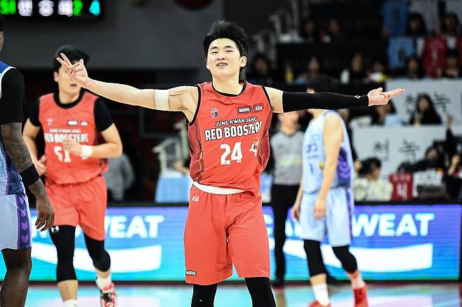 정관장 문유현의 세리머니 [KBL 제공. 재판매 및 DB 금지]