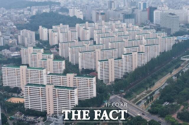 전국 아파트 매매가격이 1월 셋째 주에도 상승세를 이어가며 오름폭을 키웠다. /박헌우 기자