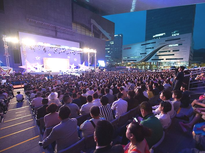 지난 2014년 한국에서 열린 중국 암웨이 기업회의 행사 장면. [한국관광공사]