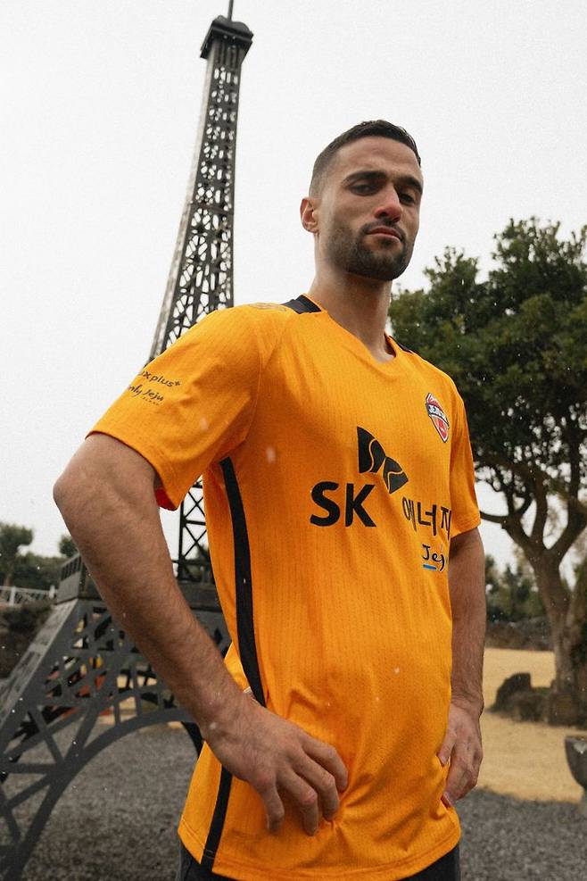 제주SK 센터백 줄리앙 세레스틴. /사진=제주SK 제공