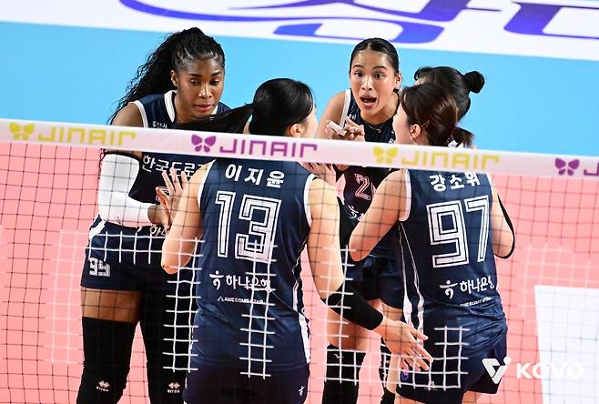 파이팅 외치는 한국도로공사 선수들 [한국배구연맹 제공. 재판매 및 DB 금지]
