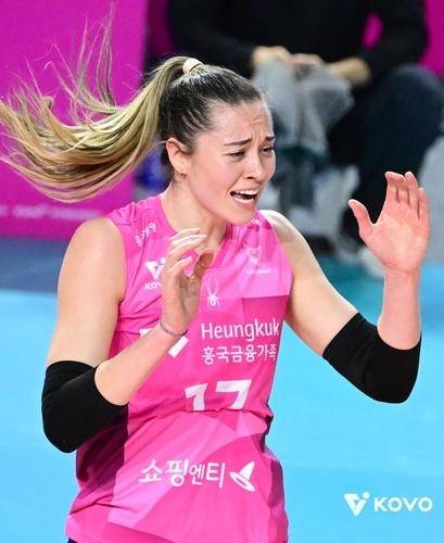 흥국생명 레베카, 4라운드 여자부 MVP... V리그 데뷔 후 첫 수상