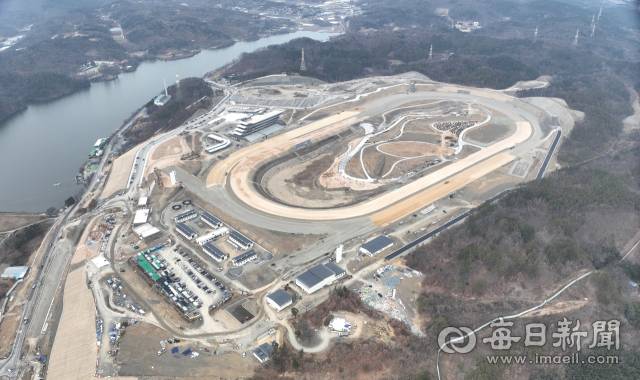 오는 3월 준공을 앞둔 영천경마공원 공사 현장 항공 사진. 영천시 제공