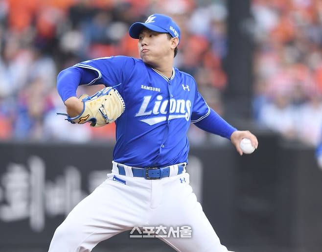 삼성 투수 배찬승이 18일 대전 한화생명볼파크에서 열린 2025 KBO 포스트시즌 플레이오프 1차전 한화와 경기 6회 역투하고 있다. 대전 | 최승섭기자 thunder@sportsseoul.com