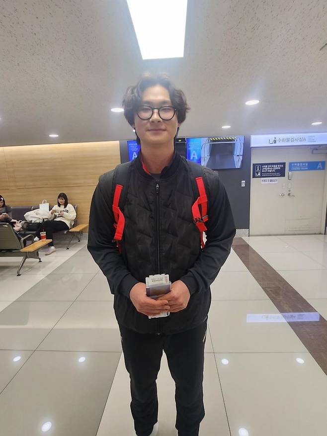KIA 타이거즈 곽도규가 1월 25일 일본 전지훈련을 위해 출국하고 있다.사진=전상일 기자