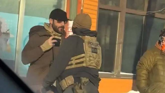 이민단속 요원들에게 제압되기 전 제프리 프레티 [연합뉴스/dangjessie 인스타그램 캡처]