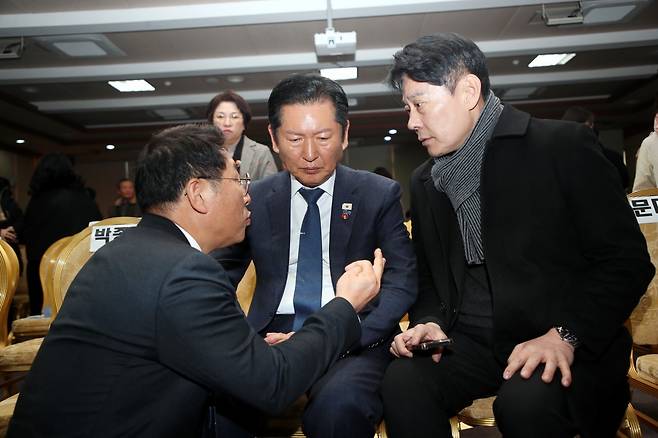 이해찬 전 총리 별세…침통한 표정의 정청래 대표 / 사진=뉴스1