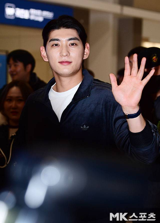 지난 21일(한국시간) 출국한 이정후의 모습. 이정후는 LA국제공항에서 4시간 가량 억류됐다. 사진= MK스포츠 DB