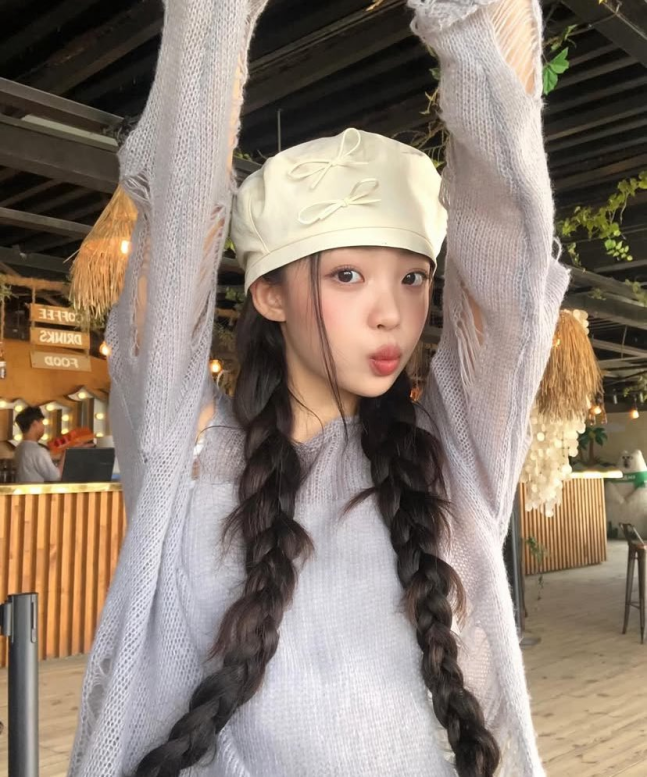 민경. 인스타그램