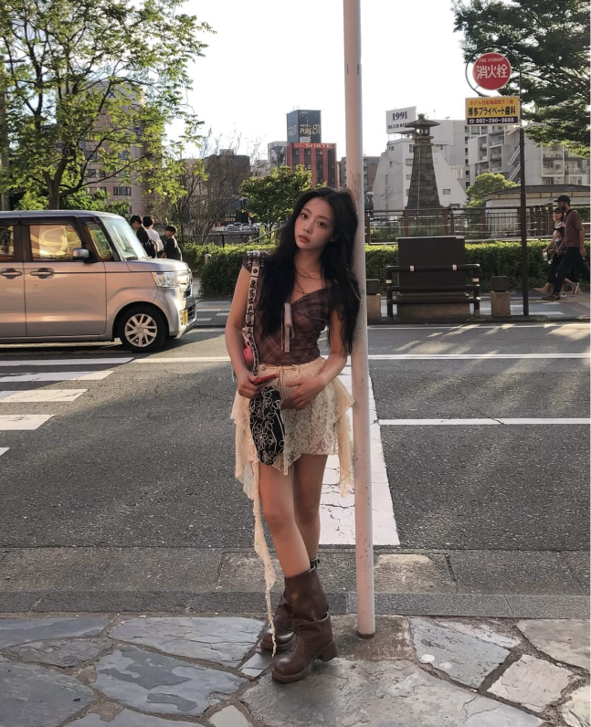 민경. 인스타그램