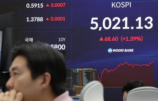 23일 코스피는 장중 역대 최고치인 5021.13을 기록했다. 연합뉴스