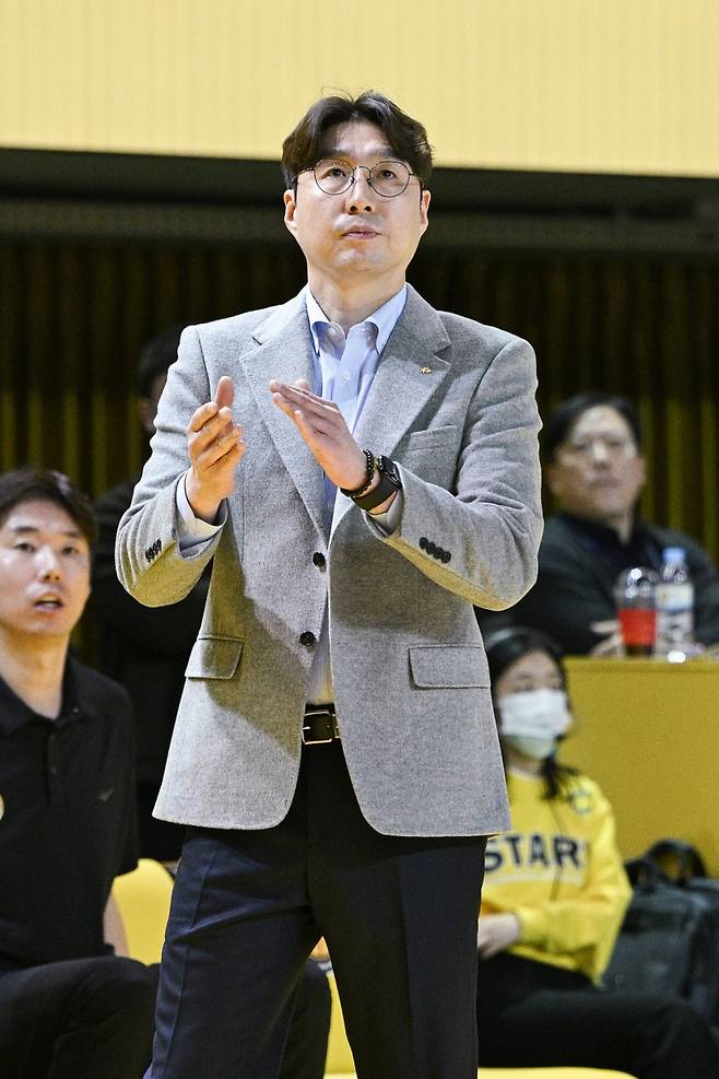 김완수 KB스타즈 감독. /사진=WKBL 제공