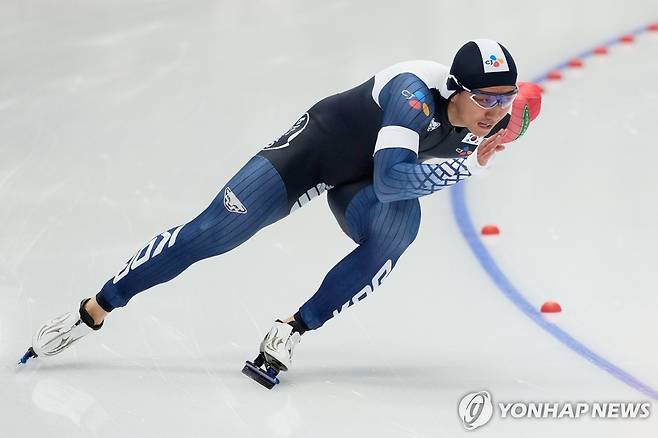 5차 월드컵에서 레이스 펼치는 김준호 [AP=연합뉴스]
