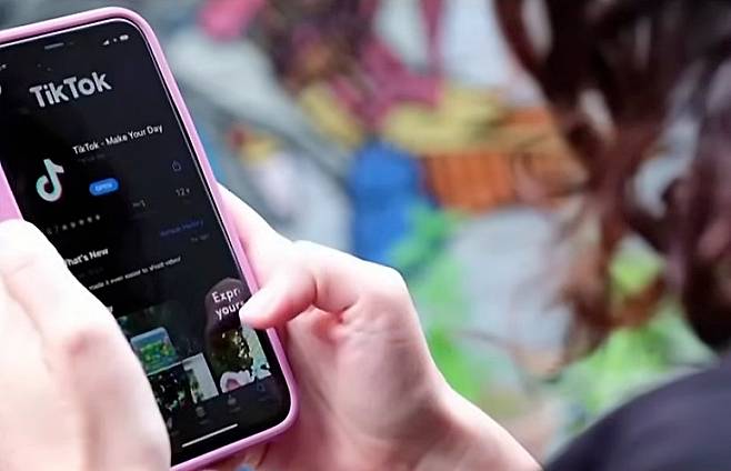 미국과 중국이 틱톡의 미국 사업부를 인수하는 합작법인의 공식적인 설립과 경영진 구성을 완료했다. (이미지=BBC뉴스영상 갈무리)