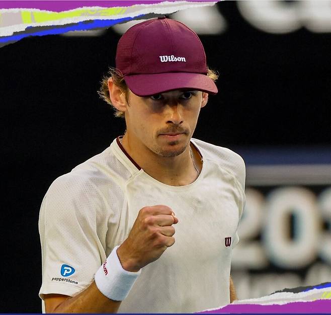 50년 만의 '호주인 호주오픈 남자단식 우승' 을 노리는 알렉스 드 미노의 비장한 표정. 사진 호주오픈