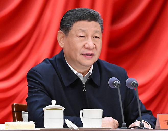 20일 시진핑 중국 국가주석이 베이징에서 열린 중국공산당 간부 대상 교육과정 개강식에서 연설하고 있다. 베이징=신화 뉴시스