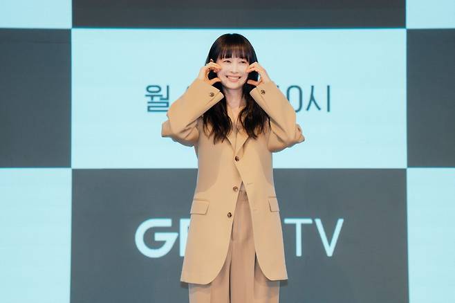 배우 이나영. 블리스미디어 제공