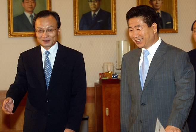 이해찬 민주평화통일자문회의 수석부의장이 25일 베트남에서 치료 중 별세했다고 민주평통이 밝혔다. 향년 73세. [연합뉴스 자료사진]