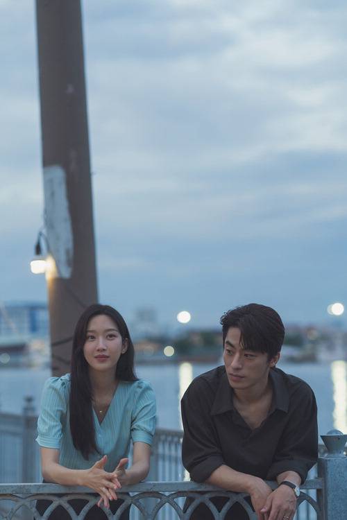 '만약에 우리'의 한 장면. 쇼박스