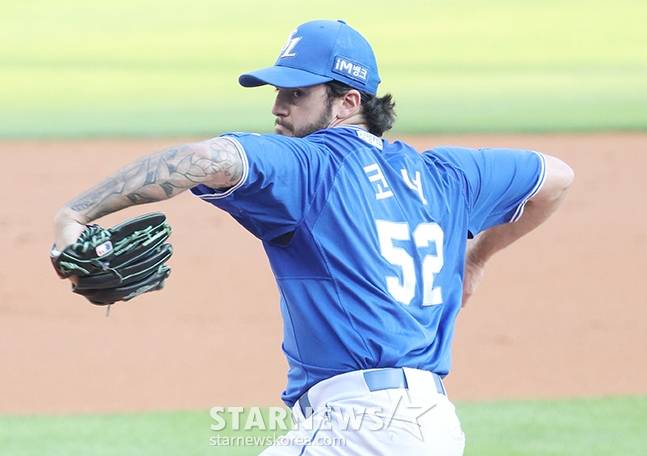 지난 2024시즌 삼성 유니폼을 입고 선발 로테이션을 소화했던 코너의 모습. /사진=김진경 대기자